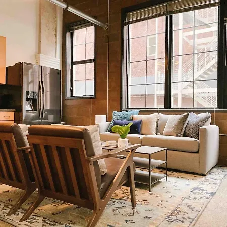 Ferienwohnung Cozy Downtown Loft